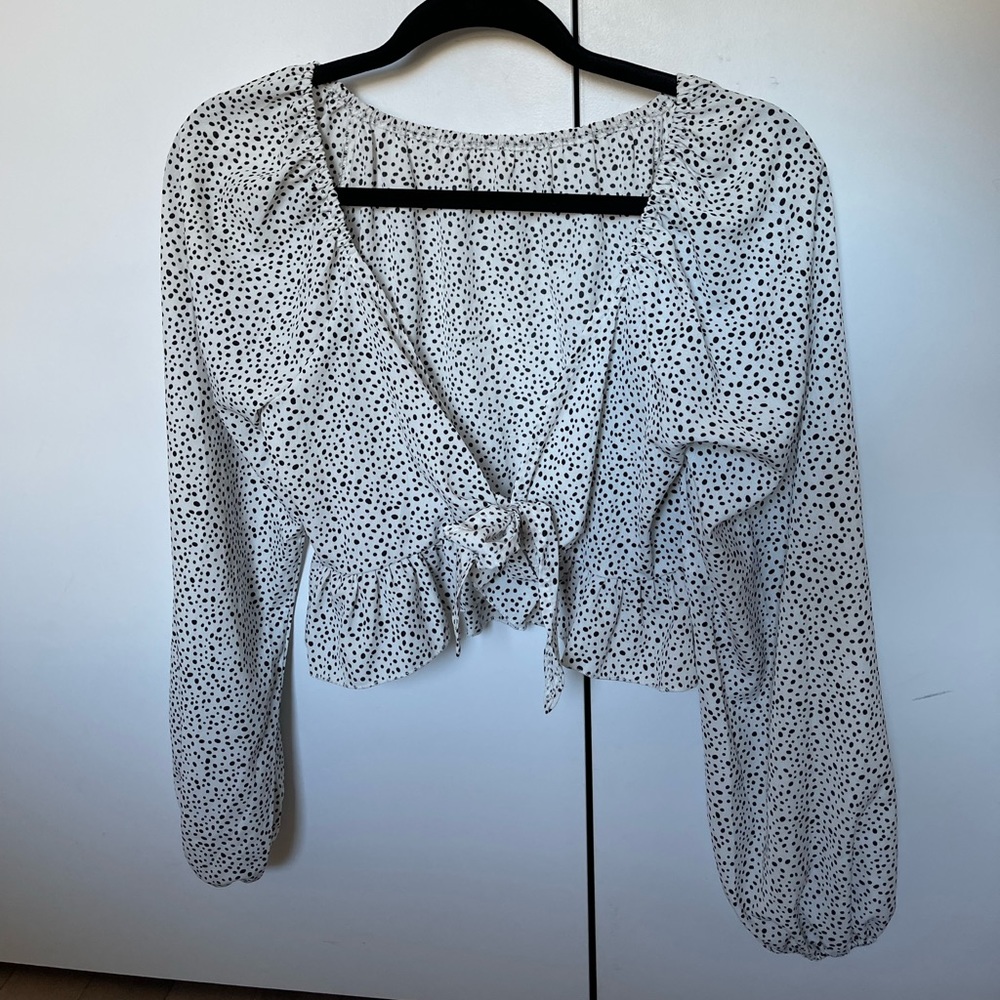 Tie top